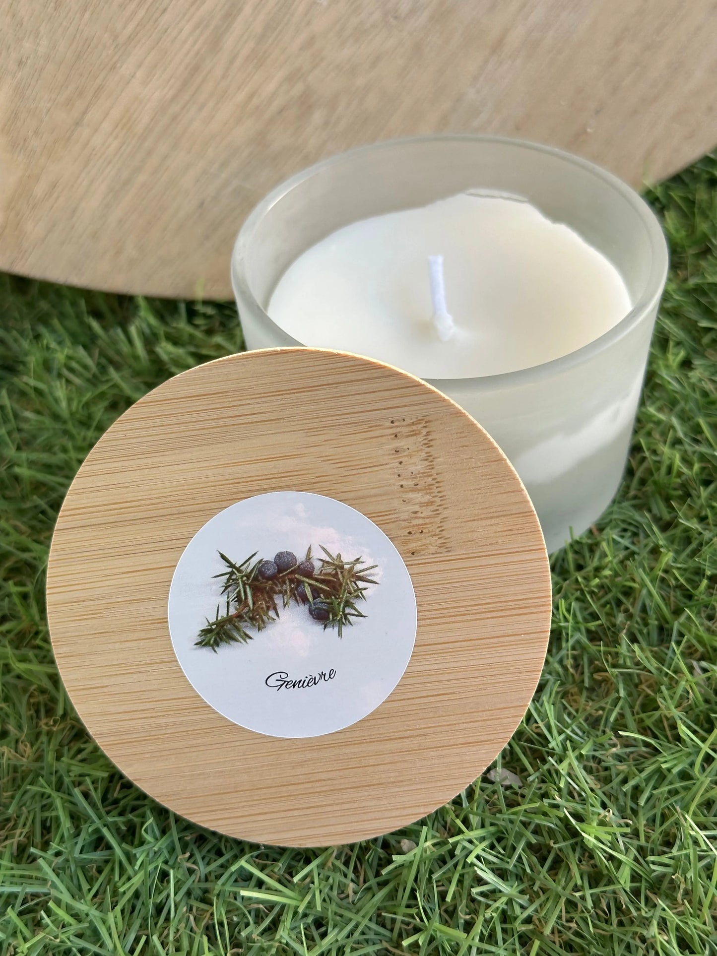 Genièvre – Arôme frais et boisé, pour une atmosphère naturelle et purifiante Bougie sérénité