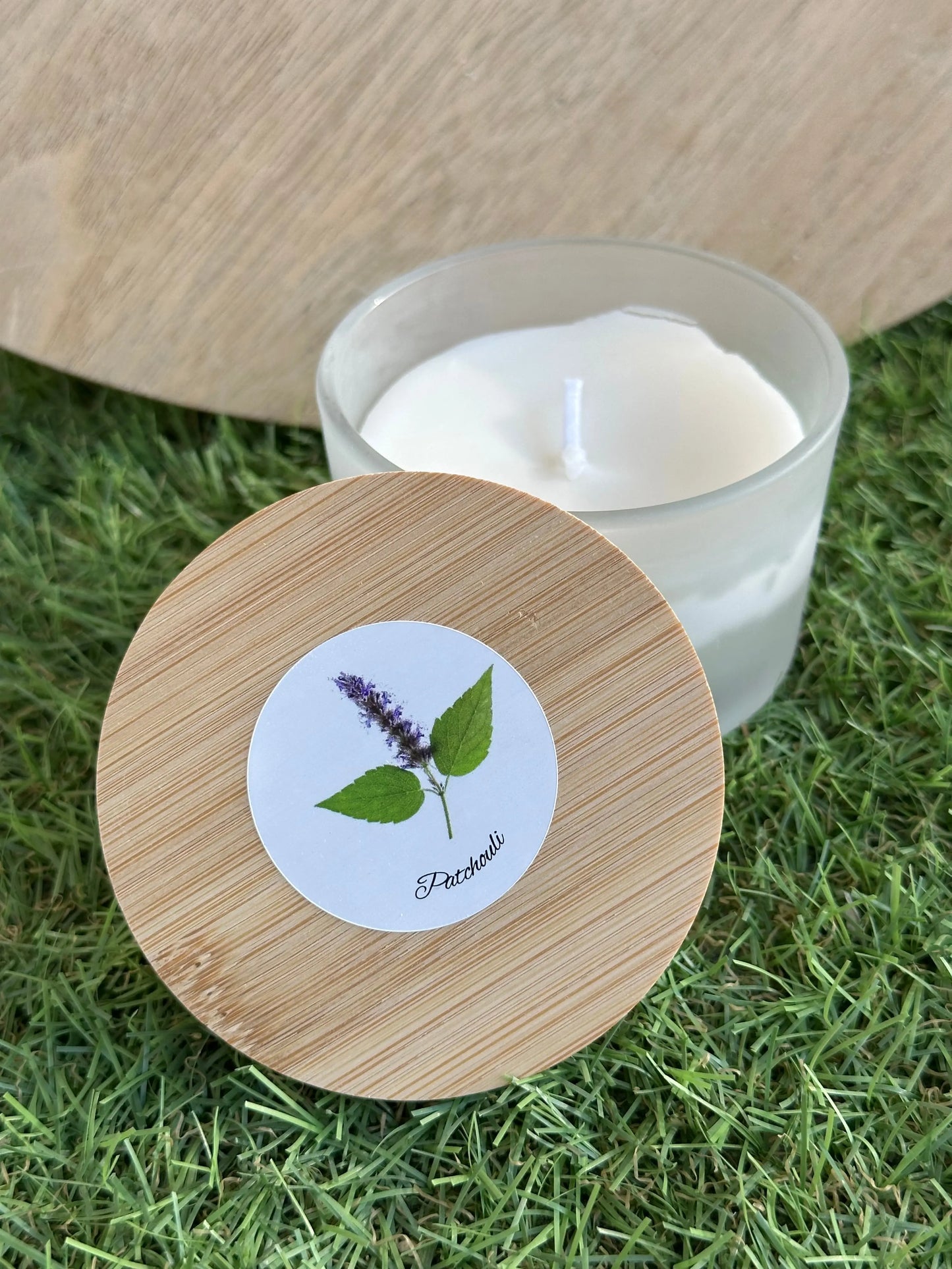 Patchouli – Note boisée et profonde pour une ambiance mystérieuse et envoûtante Bougie sérénité